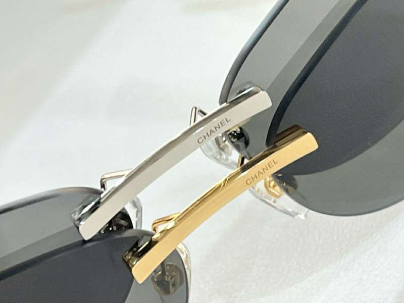 Picture of Chanel Sunglasses _SKUfw56842290fw